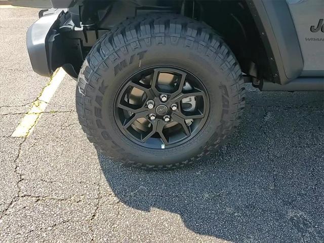 new 2025 Jeep Wrangler car, priced at $45,051