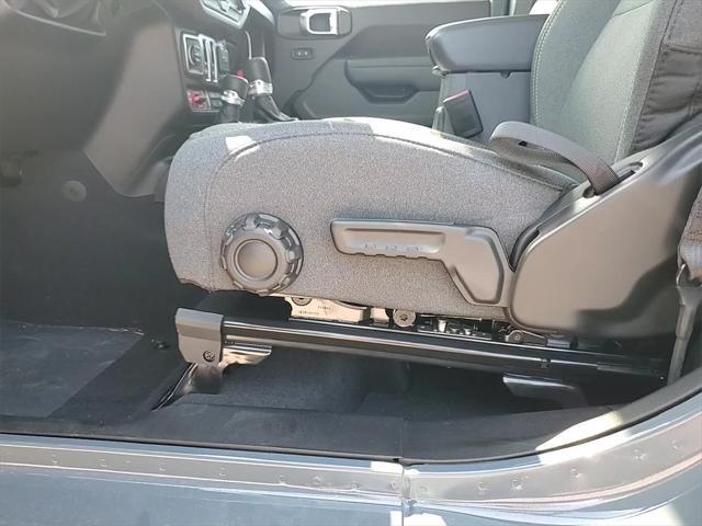 new 2025 Jeep Wrangler car, priced at $45,051