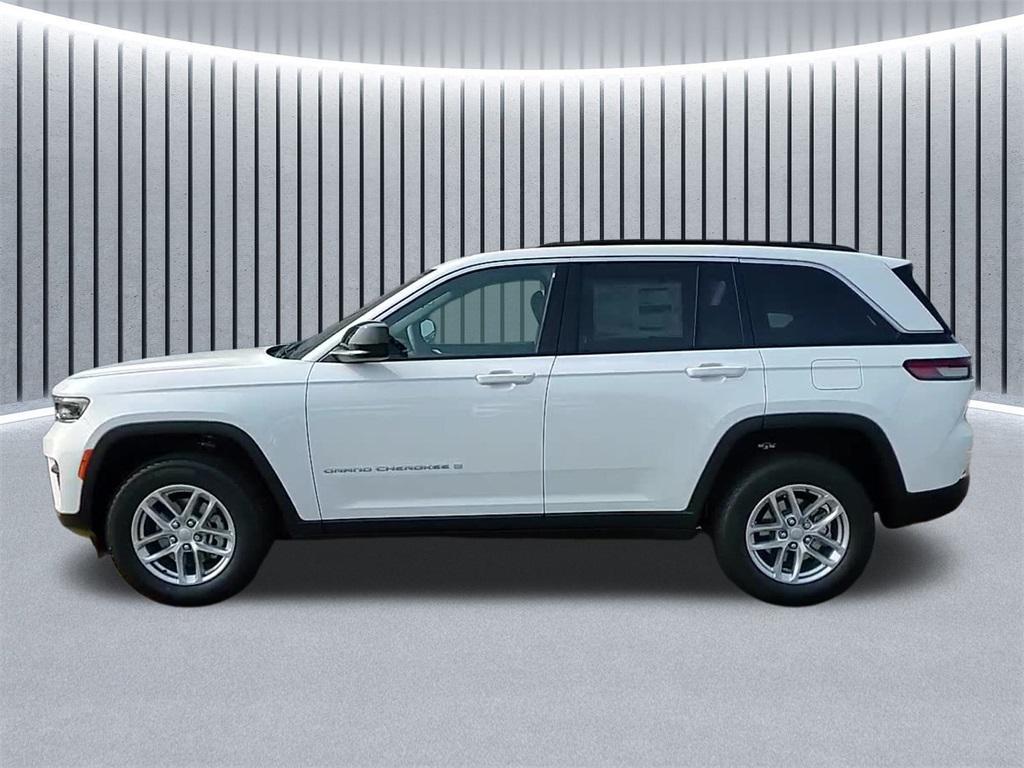 new 2025 Jeep Grand Cherokee car, priced at $38,275