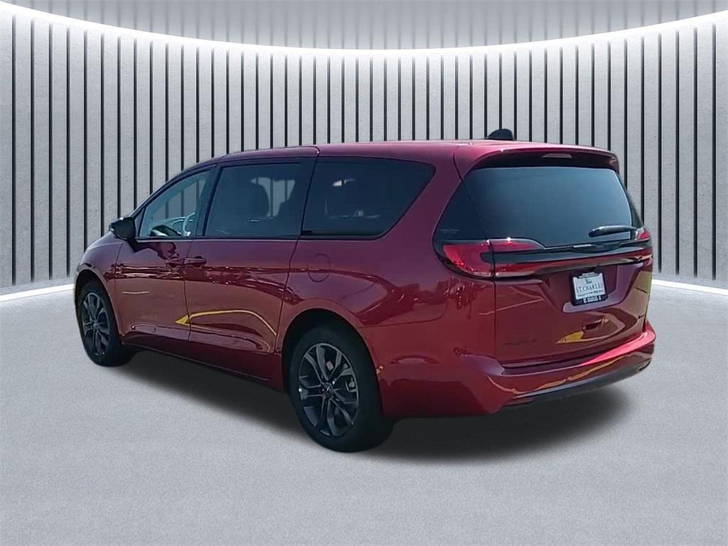 new 2026 Chrysler Pacifica car, priced at $44,733