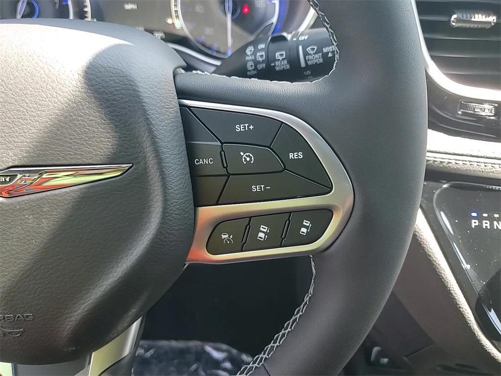 new 2026 Chrysler Pacifica car, priced at $44,733