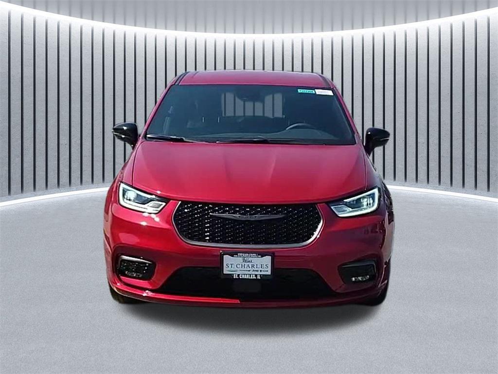 new 2026 Chrysler Pacifica car, priced at $44,733