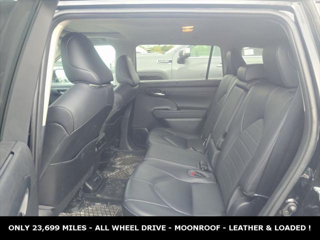 used 2020 Toyota Highlander car, priced at $35,895