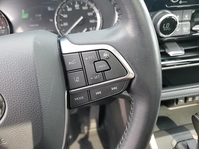 used 2020 Toyota Highlander car, priced at $33,995