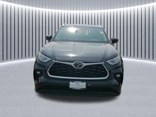 used 2020 Toyota Highlander car, priced at $33,995