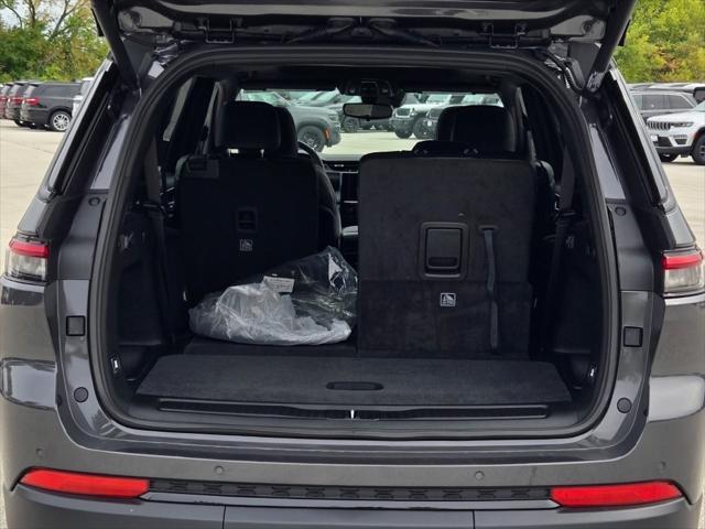 new 2025 Jeep Grand Cherokee L car, priced at $39,530