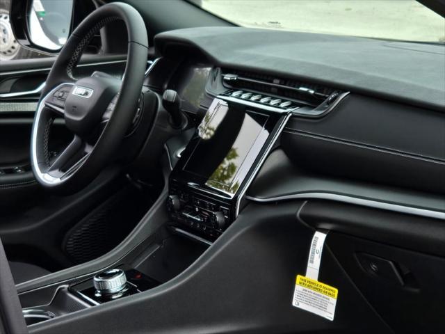 new 2025 Jeep Grand Cherokee L car, priced at $39,530