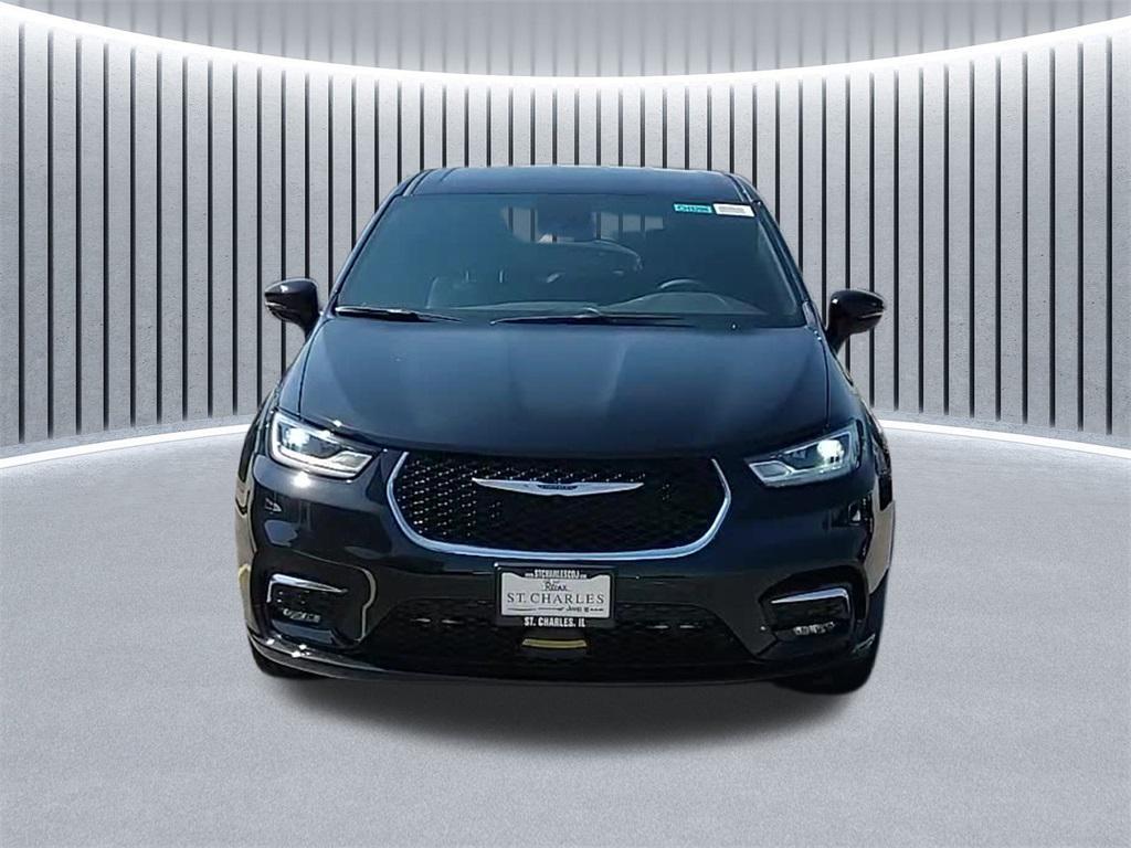 new 2026 Chrysler Pacifica car, priced at $46,485