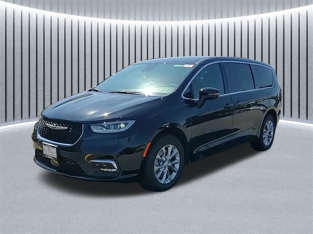 new 2026 Chrysler Pacifica car, priced at $46,485