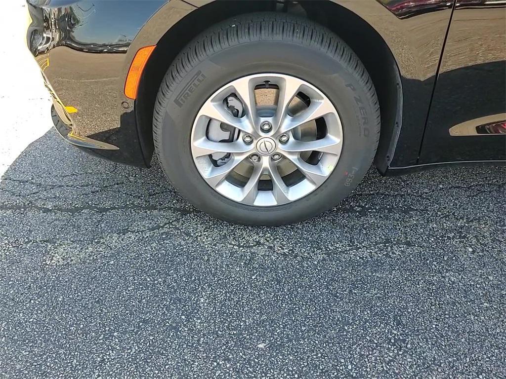 new 2026 Chrysler Pacifica car, priced at $46,485