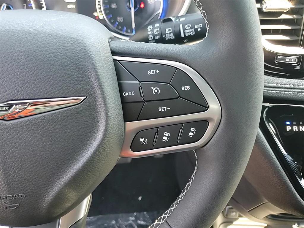 new 2026 Chrysler Pacifica car, priced at $46,485