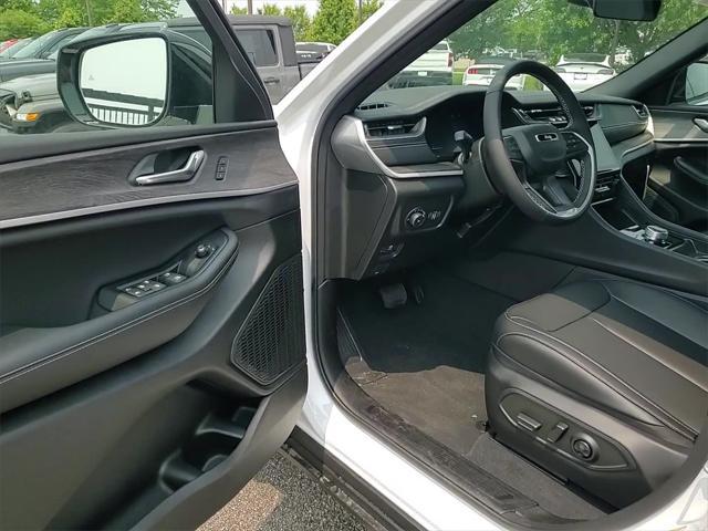 new 2025 Jeep Grand Cherokee L car, priced at $44,515
