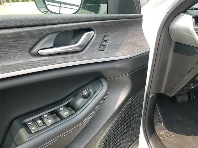 new 2025 Jeep Grand Cherokee L car, priced at $44,515