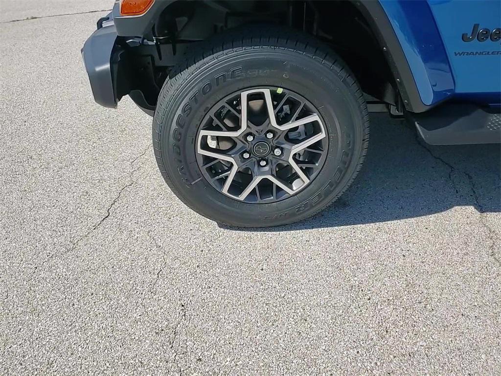 new 2025 Jeep Wrangler car, priced at $50,708