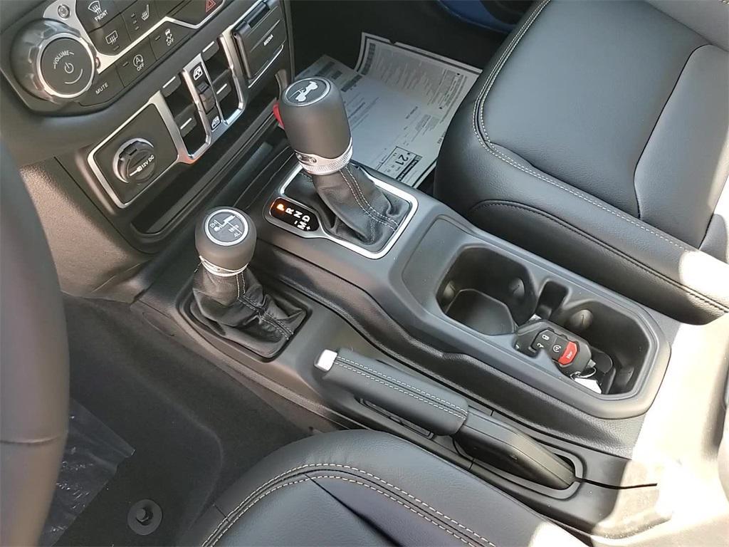 new 2025 Jeep Wrangler car, priced at $50,708