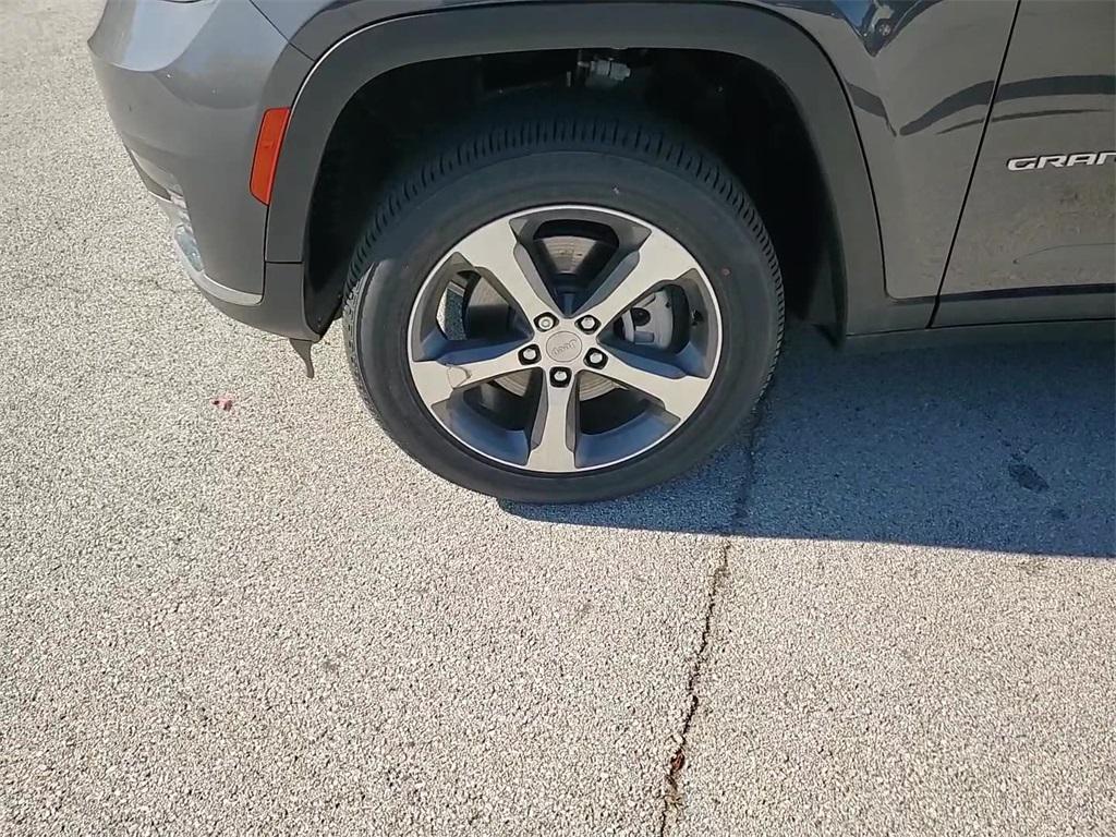 new 2025 Jeep Grand Cherokee L car, priced at $47,477