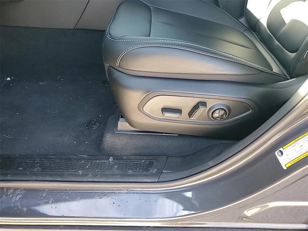 new 2025 Jeep Grand Cherokee L car, priced at $47,477