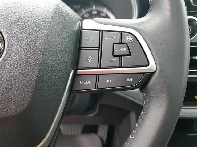 used 2024 Toyota Highlander car, priced at $43,309