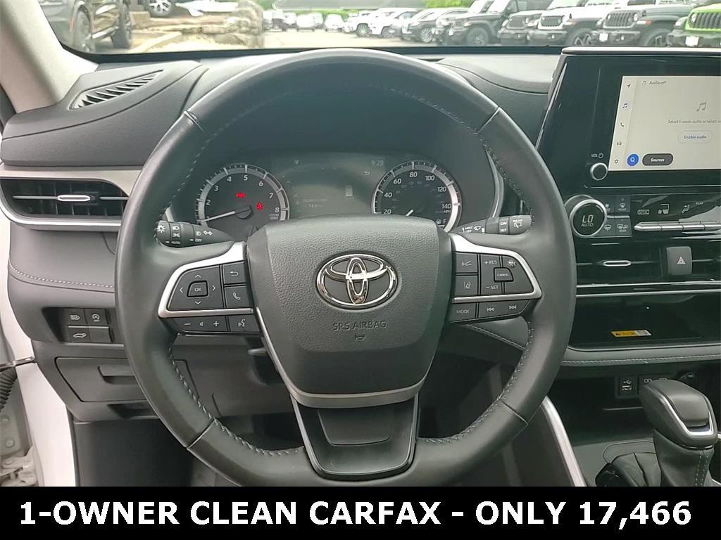 used 2024 Toyota Highlander car, priced at $40,602