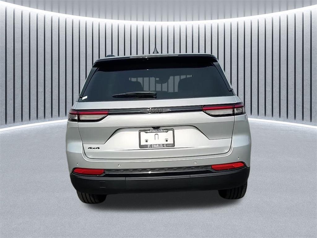 new 2024 Jeep Grand Cherokee car, priced at $39,170