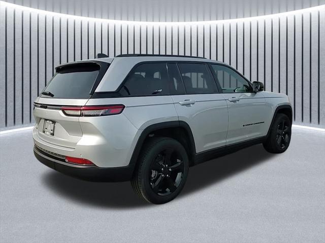 new 2024 Jeep Grand Cherokee car, priced at $40,170