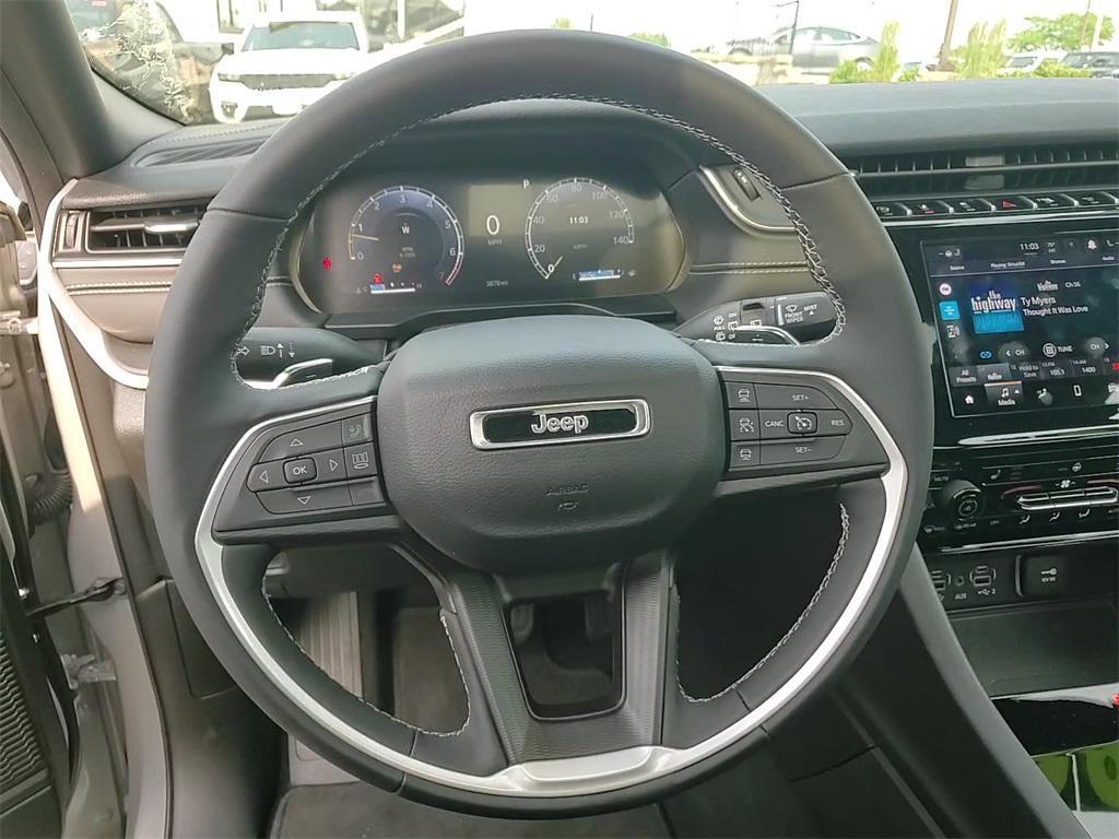 new 2024 Jeep Grand Cherokee car, priced at $39,170