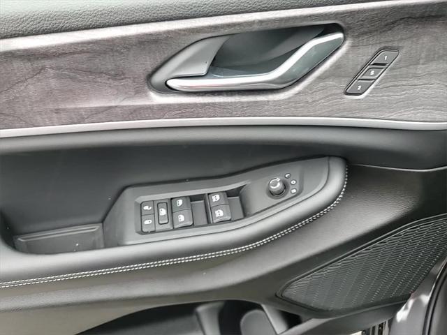 new 2025 Jeep Grand Cherokee car, priced at $44,260