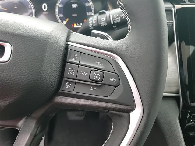 new 2025 Jeep Grand Cherokee car, priced at $44,260