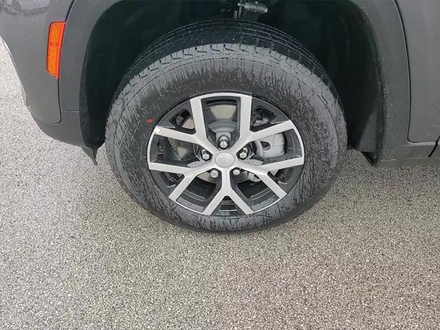 new 2025 Jeep Grand Cherokee car, priced at $44,260