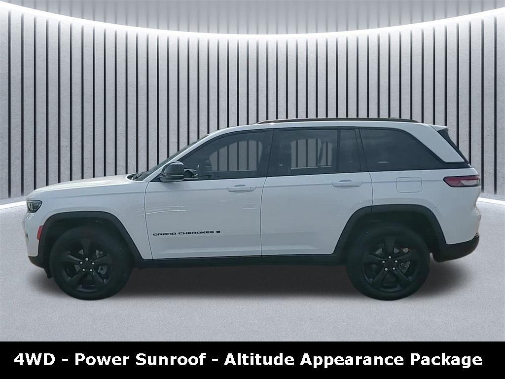 used 2023 Jeep Grand Cherokee car, priced at $22,903