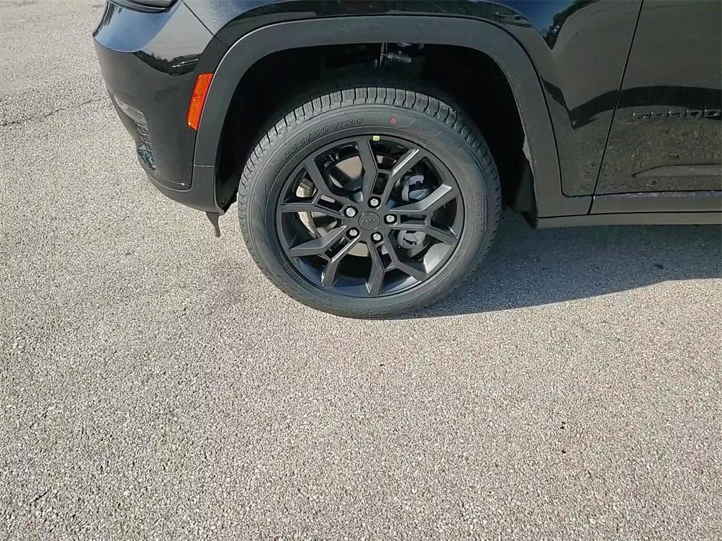 new 2025 Jeep Grand Cherokee L car, priced at $47,752