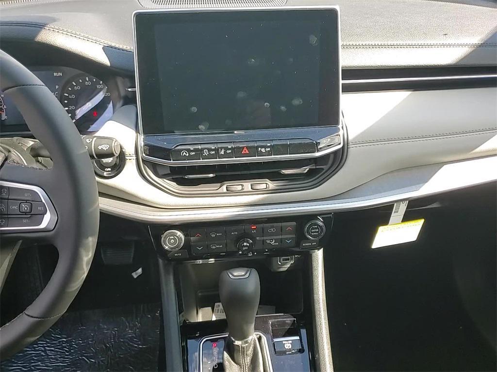 new 2026 Jeep Compass car, priced at $32,229