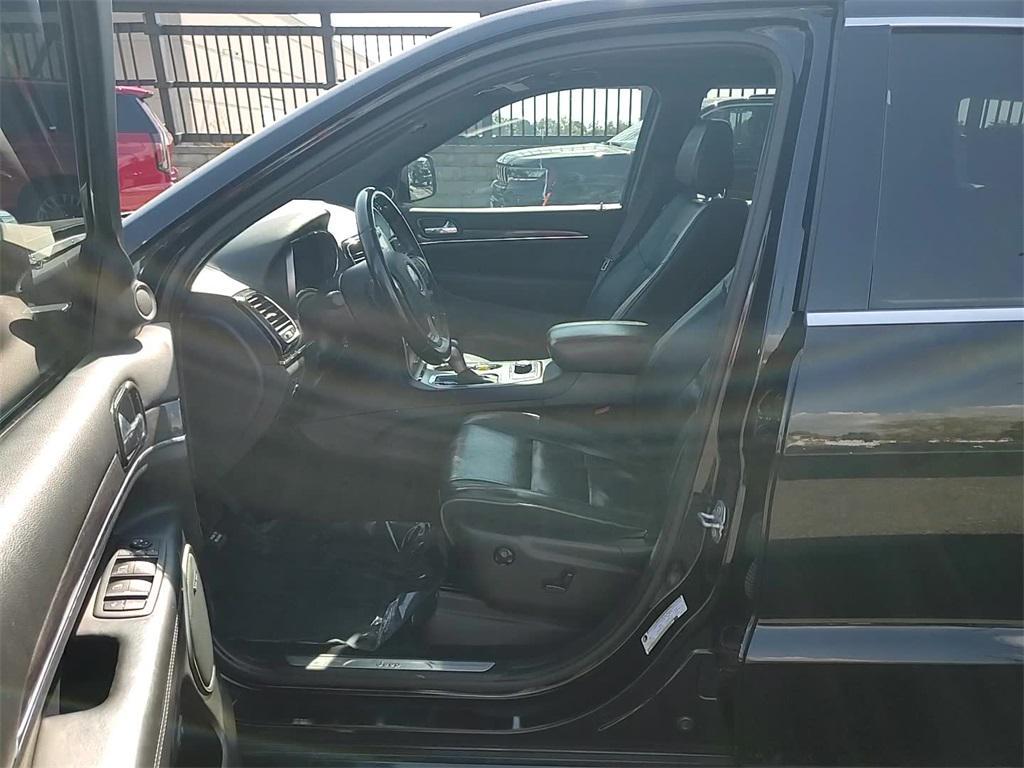 used 2020 Jeep Grand Cherokee car, priced at $23,349