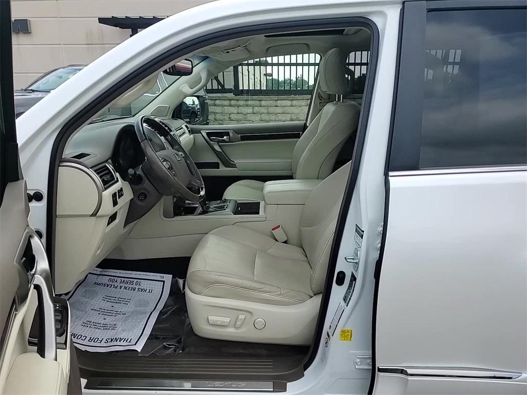 used 2019 Lexus GX 460 car, priced at $35,465
