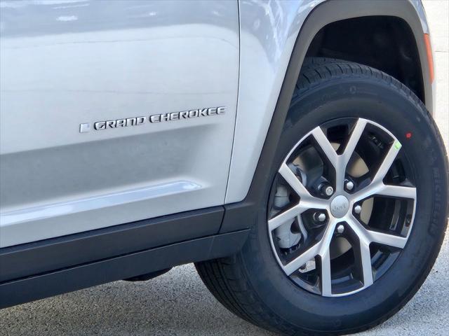 new 2025 Jeep Grand Cherokee car, priced at $43,697