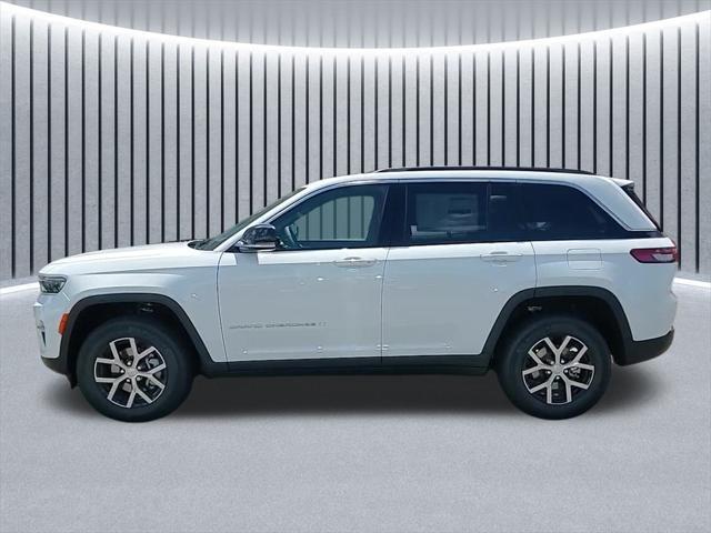 new 2025 Jeep Grand Cherokee car, priced at $41,915