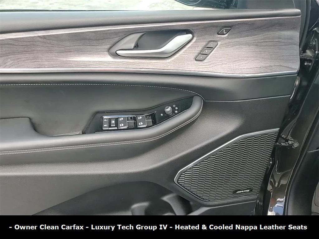 used 2024 Jeep Grand Cherokee car, priced at $43,995