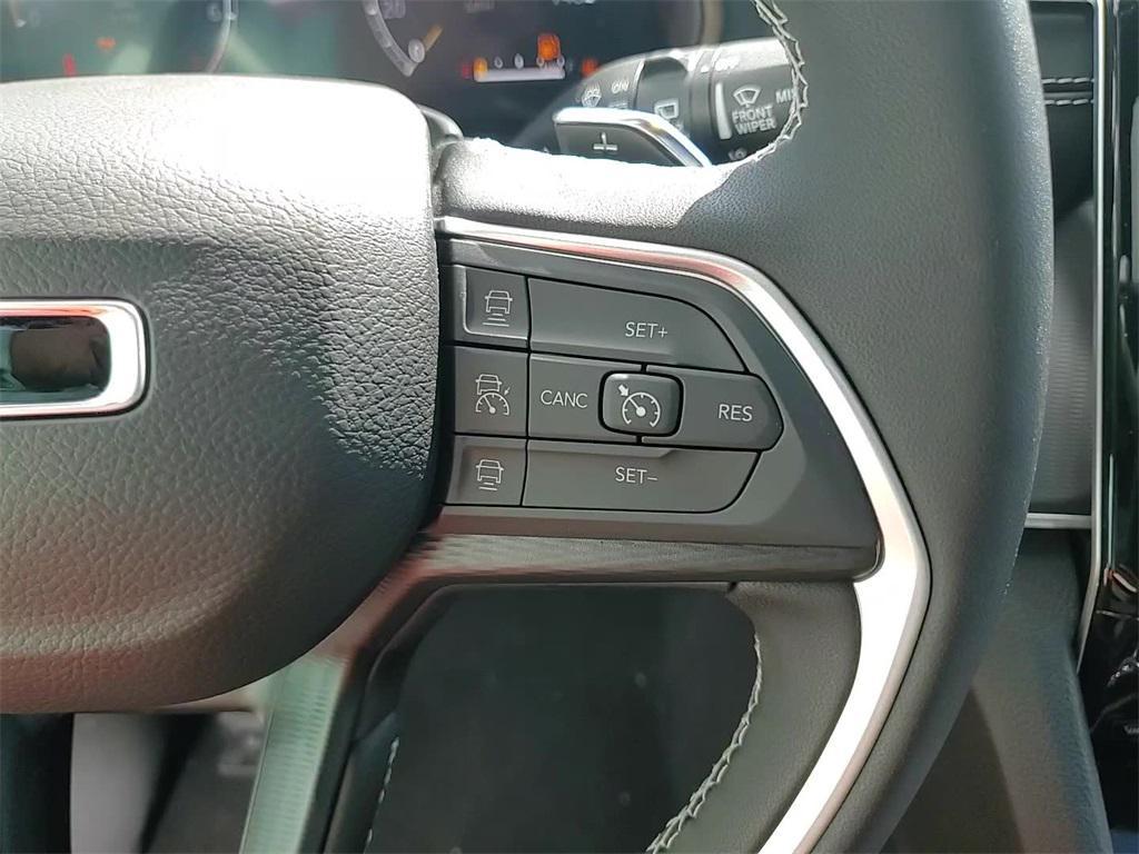 new 2025 Jeep Grand Cherokee L car, priced at $40,252