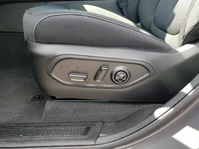 new 2025 Jeep Grand Cherokee L car, priced at $39,970