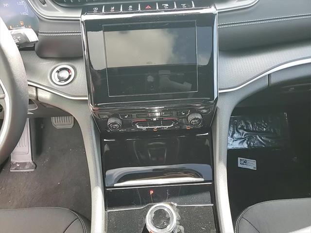 new 2025 Jeep Grand Cherokee L car, priced at $39,970