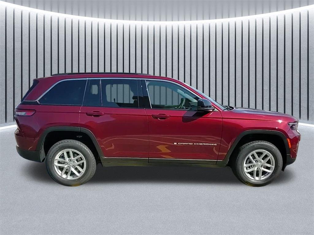 new 2025 Jeep Grand Cherokee car, priced at $38,386