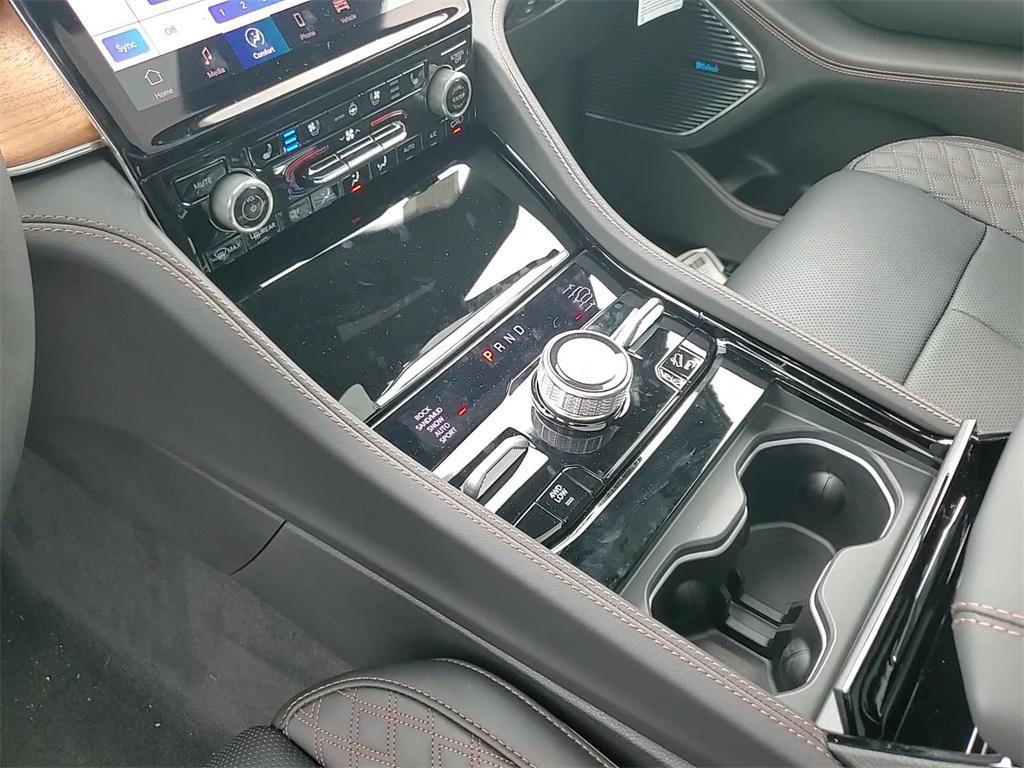 new 2025 Jeep Grand Cherokee car, priced at $60,278