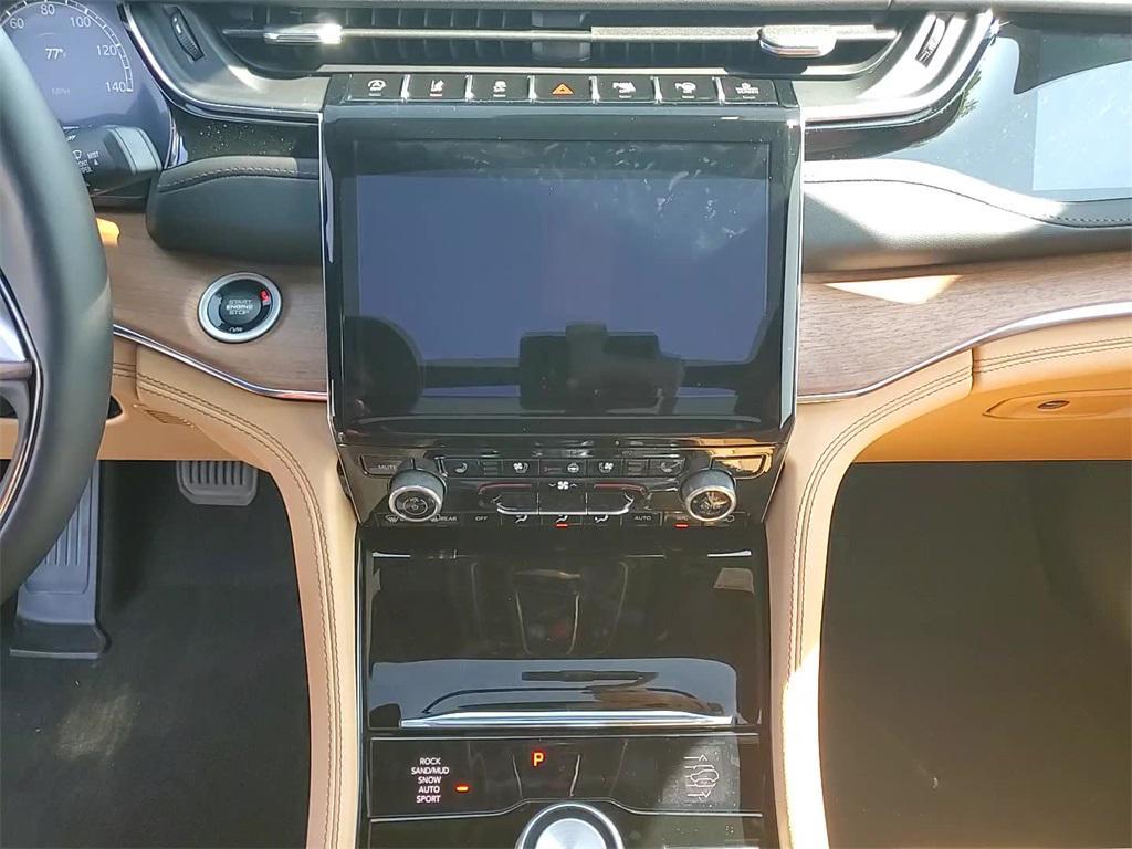 new 2025 Jeep Grand Cherokee L car, priced at $62,969