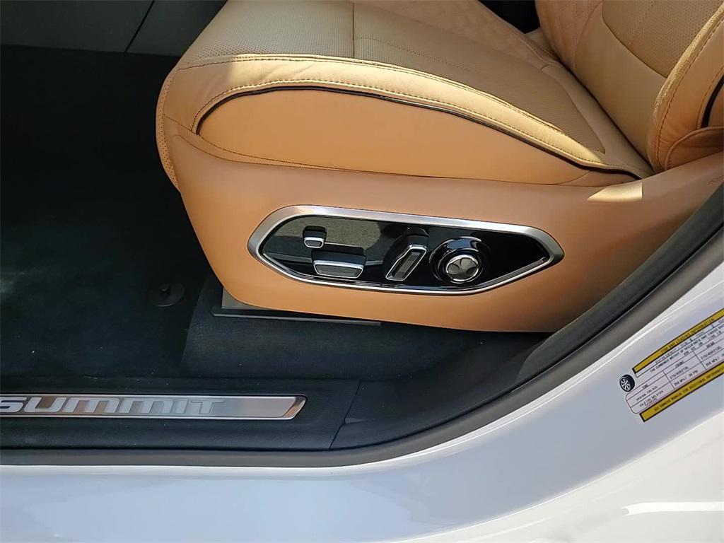 new 2025 Jeep Grand Cherokee L car, priced at $62,969