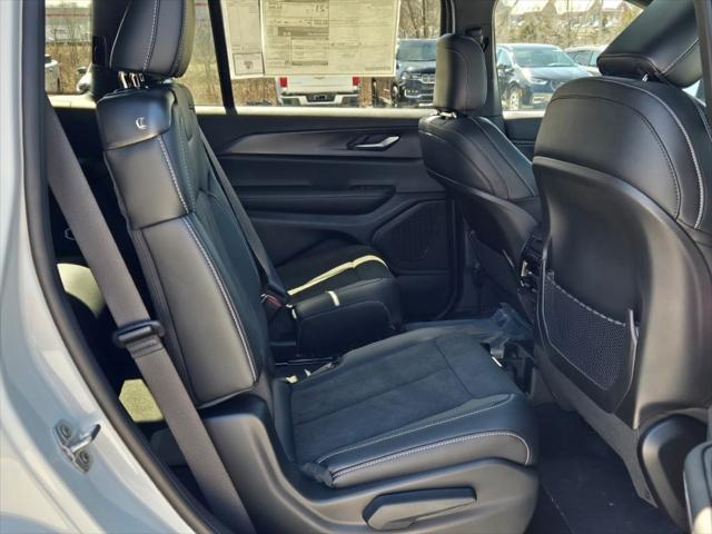 new 2025 Jeep Grand Cherokee L car, priced at $43,205