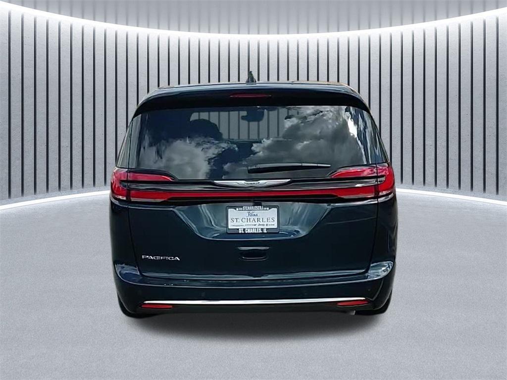 new 2025 Chrysler Pacifica car, priced at $36,098