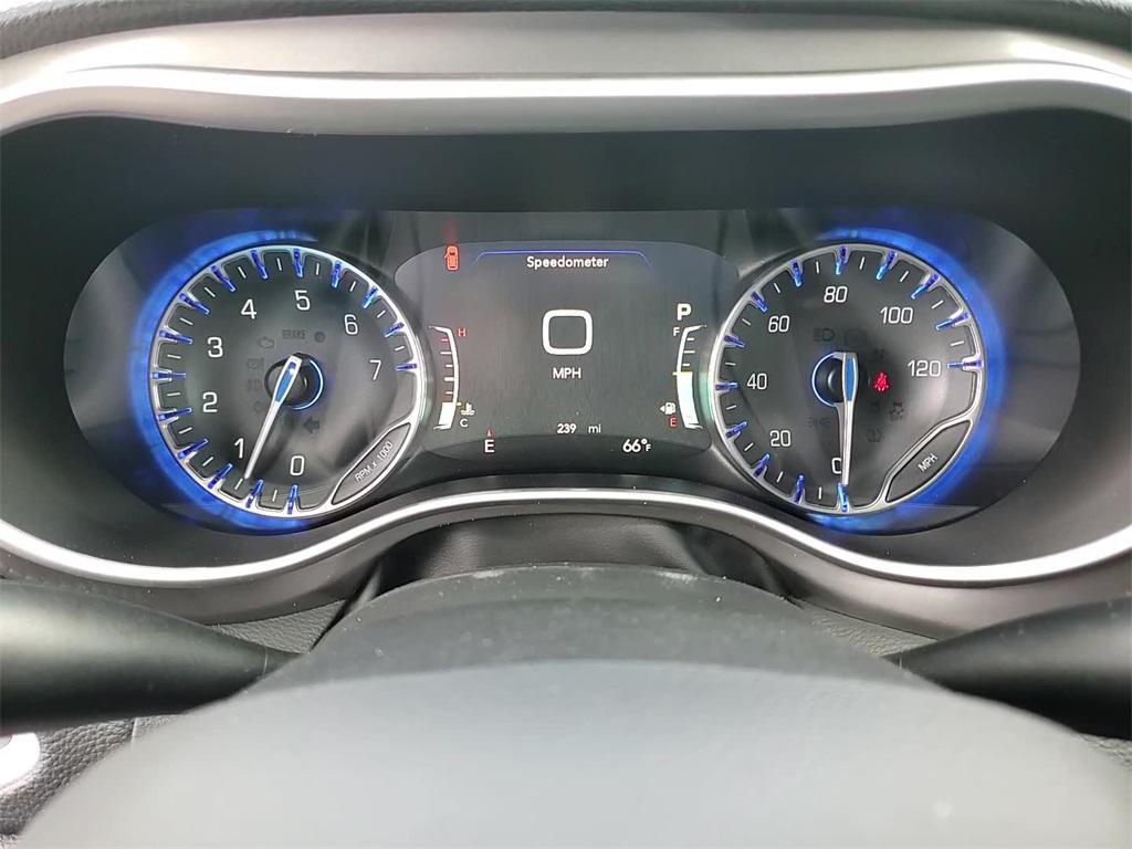 new 2025 Chrysler Pacifica car, priced at $36,098