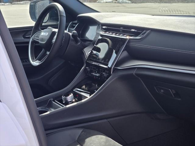 new 2025 Jeep Grand Cherokee L car, priced at $41,435