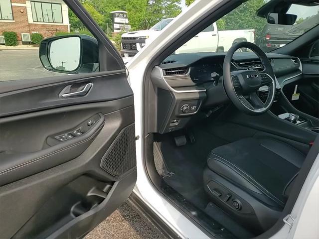 new 2025 Jeep Grand Cherokee L car, priced at $40,435