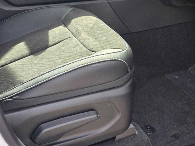 new 2025 Jeep Grand Cherokee L car, priced at $41,435